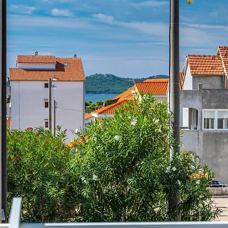 Apartment The Luxury Nest - Private Heated Pool *