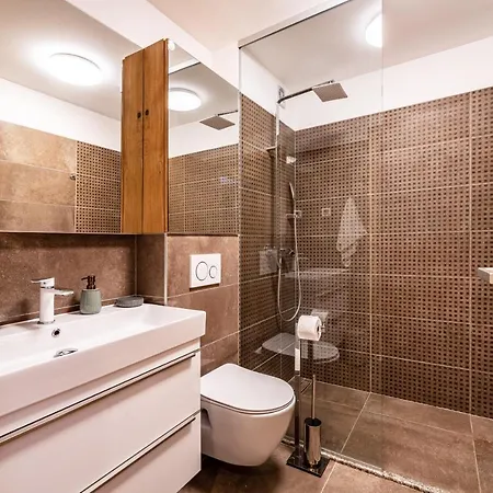 The Luxury Nest - Private Heated Pool Apartman Zára