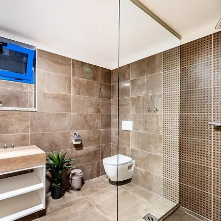 The Luxury Nest - Private Heated Pool * Zára