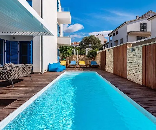 The Luxury Nest - Private Heated Pool * זאדאר