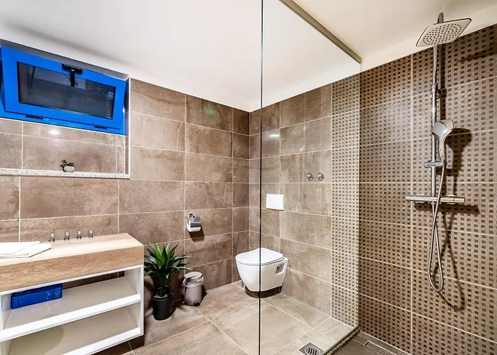 The Luxury Nest - Private Heated Pool * זאדאר