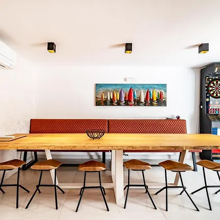 公寓 The Luxury Nest - Private Heated Pool 扎达尔