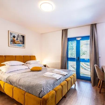 The Luxury Nest - Private Heated Pool Apartment Zadar