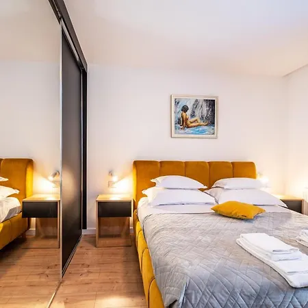 The Luxury Nest - Private Heated Pool 扎达尔