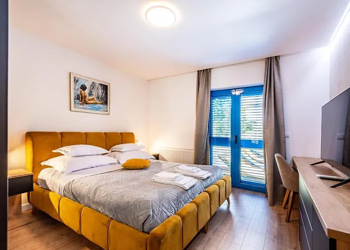 The Luxury Nest - Private Heated Pool Apartamento Zadar